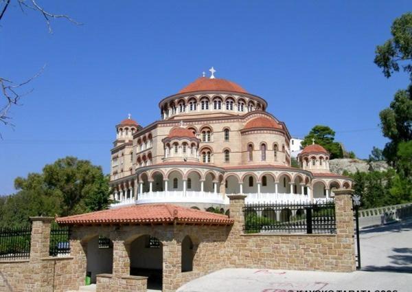 The Delfini Hotel Agia Marina  Exterior photo